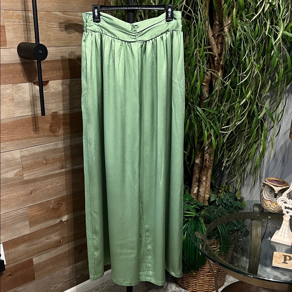 High-Waist Wide Leg Pants in Light Sage Green